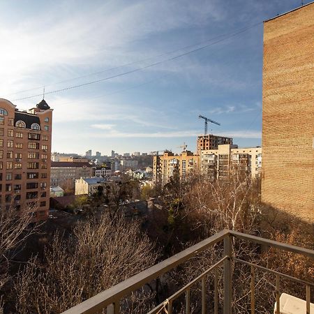 Апартаменты Saksaganskogo Centre Киев Экстерьер фото