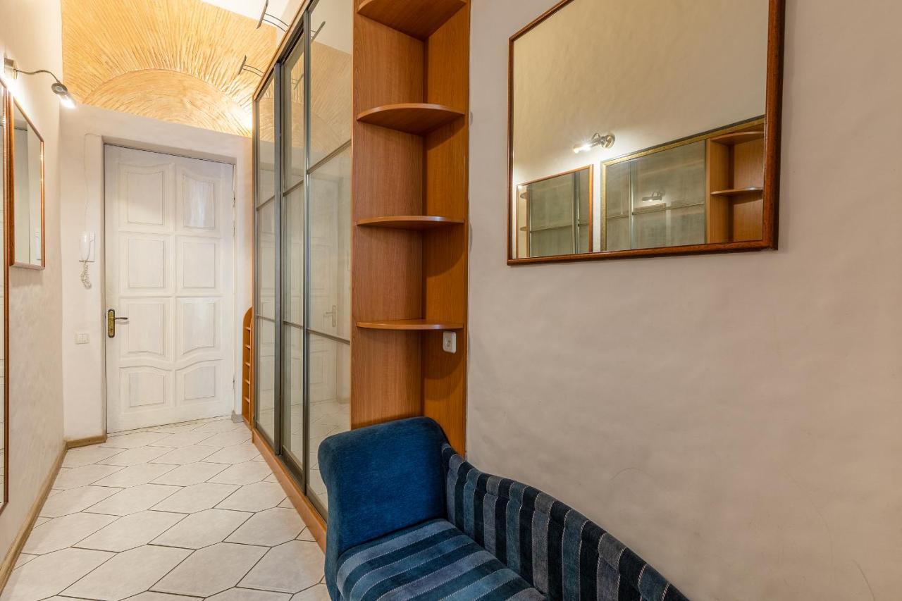 Апартаменты Saksaganskogo Centre Киев Экстерьер фото